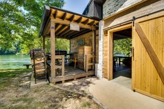 Cotter Home with Direct Access to White River! - Cotter - 1