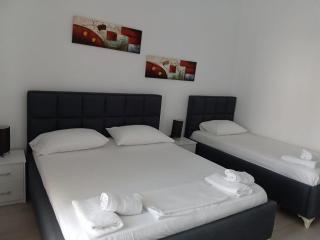 Deka-X Rooms - Saranda - 1