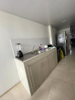 Amplio apartamento en el centro de Pereira con terraza - 3