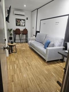 Compact chic - Madrid - 0