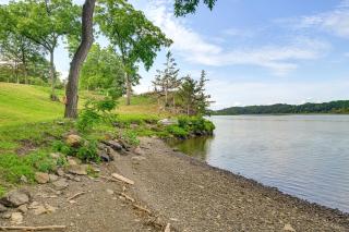 Game Room Quiet Riverfront Hudson Valley Gem - Athens - 0