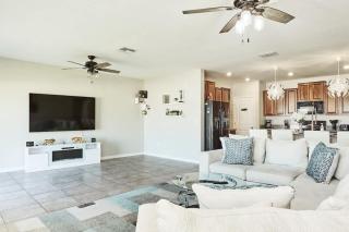 GoldStar Luxury Home - 7