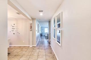 GoldStar Luxury Home - 2