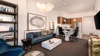 Luxury 1bedroom 1bath w Deck Gaslamp Quarter - 8