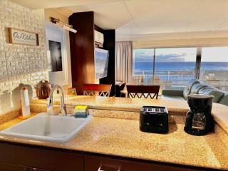 Waikiki Beach Experience! Luxury OceanView Suite! - 6