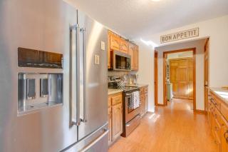 3 Mi to Dtwn Jefferson City Family Home with Deck - 4