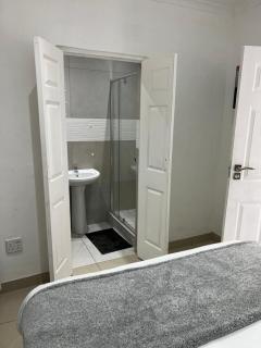 Marble inn accommodation - Durban - 3