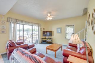 Lakefront Warsaw Home with Private Dock and Golf Cart - 8