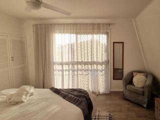 Central Bargara Beach Bungalow by UG - Bargara - 7