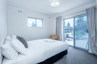 Cottesloe Seadragon Apartment - 1