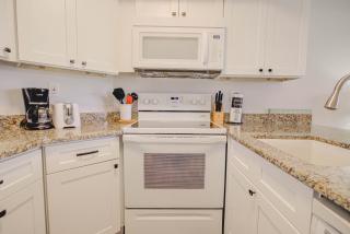 Ocean Side Complex with Heated Pool B-15 - 8