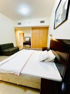 Furnished Master bedroom - Ajman - 3