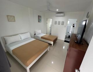 Lycanhikers Apartments - 8