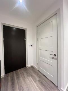 Cozy Luxxe Apartment Brentford - 2