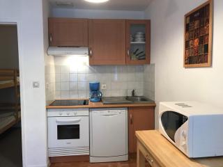 Appartement 3 pièces avec balcon et navettes au pied - FR-1-515-234 - 9