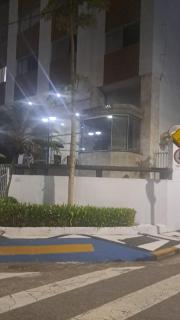 Apto a 25 metros areia PITANGUEIRAS Vista mar 4 quartos 3 banheiros 1 vaga carro Serviço de praia - 9