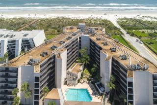 Renovated, ground-floor condo at oceanfront complex with pool - steps to beach - 8