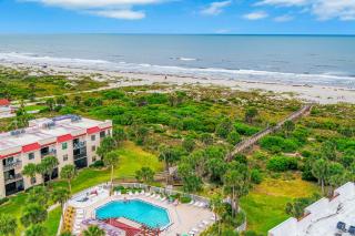 Third Floor Condo with Shared Pool, Free WiFi, Central AC, & Shared Tennis - 6