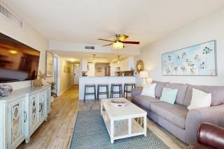 Seventh Floor Oceanfront Condo with Shared Pool, Ocean View, & High-Speed WiFi - 6