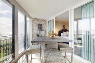 Seventh Floor Oceanfront Condo with Shared Pool, Ocean View, & High-Speed WiFi - 3