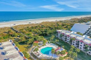 Freedom By The Sea II with ocean views, 2 pools, tennis & gym - steps to beach - 9