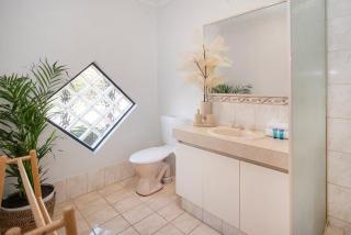 Afternoon Delight-450m to town - 7