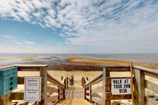 Bay Colony Breeze - 6