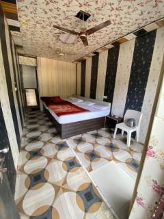 Hotel Dharmaji Paradise - 4