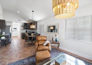 Seaside Serenity 3-Bedroom Shore home 2 blocks to the beach and boardwalk - 2