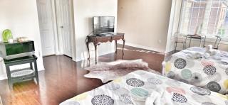 luxurious Private Master bedroom - Markham - 8