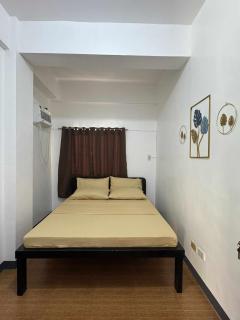 GLC Tourist Inn - 2