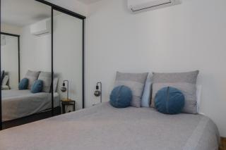 Modern Retreat in Prime Location with Parking - Moorabbin - 1