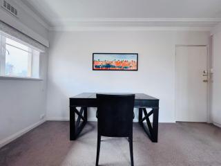 Cozy Beachside 5BR Home with Pool & Rumpus & King beds - Melbourne - 3