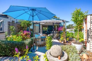 Top Floor Bed and Breakfast - Paraparaumu Beach - 9