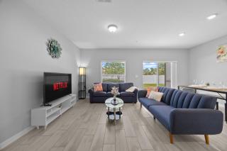 Spacious 3BRD Getaway Near Downtown Sanford - 3