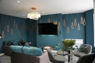 Swish Luxury Holiday Apartments - Blackpool - 0