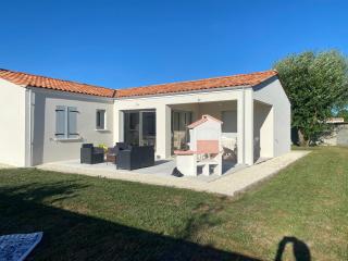 Charmante maison idéale pour une escapade paisible proche de grandes plages - Grézac - 0