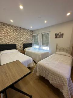 Hostal Monica - 2