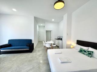 Deshoras Apartments - 5