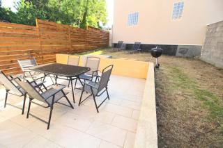 Maison - Proche RER - Jusqu'à 6 Personnes - 8
