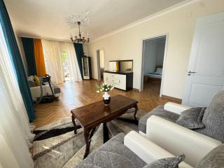 Hello Batumi Apartment - 4