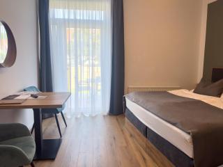 Kracher Hotel Doppelzimmer - für maximal 4 Personen inklusive Pool - Illmitz - 4