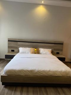 MeriLee Executive 3 bedroom - 9