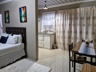 Lormasol Mews Guesthouse - 5