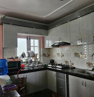 Mountain Pepper Palate Bed, Breakfast & Movie - 2