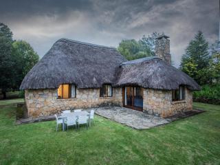 Ambleside Lodge and Cottage - Underberg - 4