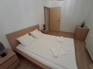 Duna Wellness Apartment - 4