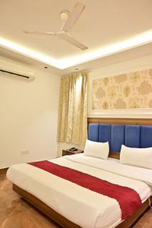 Hotel Wedlock Grand Suites Gurgaon - 9
