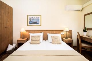 Saronis Hotel - 8