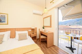 Saronis Hotel - 1